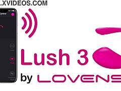 Some girls chat casually on webcam 😊