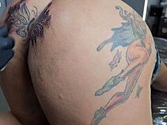 कर्ली मिल्फ ह्यूज ब्लैक मॉन्स्टर कॉक लेती इंटररेशियल क्रीमपाई में बड़ी चूत चूचियों के लिए