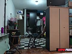 Ninfeta safada takes a hot bath adventure with natural tits Latina in homemade blowjob scene.