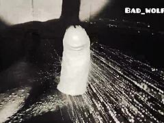 conte�do adulto punheta no chuveiro para todas as mulheres maiores de dezoito anos na solid�o bad wolf28