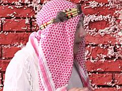 Suggestive-Neutral lo sceicco del kazzar 10 explores embassy themes in italian style