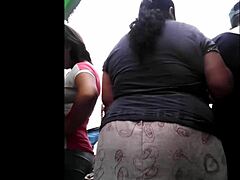 Peruvian Woman Doing Her Shopping