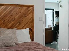 Teen 18+ Handles Bbc With Deepthroat Blowjob And Pussy Lick