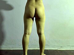 Fine Ass Amateur Girl Workout At Home