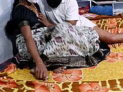 देसी हॉट कपल अपडेट इंडियन हॉट वाइफ होममेड चुचियां चूस चूत चाटना पार्ट 1