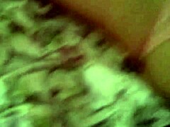 परफेक्ट बड़ी गांड और भारी चूचों की तरफ खिंचाव महसूस कर रहा हूँ हर तरफ से