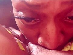 Squirting action with ebony milf bella cumms in a fun and playful usa setting