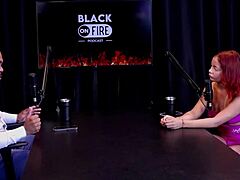 Ruiva Safada Mostra Seu Cu Depois de Dizer Que o Esposo Sugeriu a Entrada no Meio Liberal Gosta de Pau Grande e Grosso e N�o Assiste as Cenas - Bruna Ferrari Watch on Sheer Red!