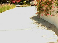 लड़कियां चूमना