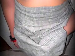 el sexo en el salon se siente mejor detonan a la mu�equita del sal�n en el turno de la tarde colegiala mexicana