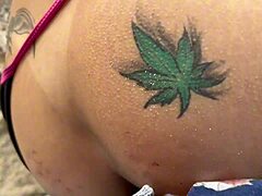 o safado me levou pra praia começou putaria e acabei dando meu cu pra ele na spring break com facial