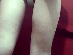 Safada açucarada spreads her ass wide open in solo play 😏🍑