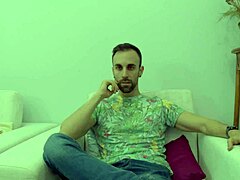 I'm fucking my virgin girlfriend on her 18th birthday with my big cock.