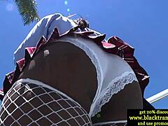 i luv watchin ebony shemale get bj outdoors so fuckin hot damn