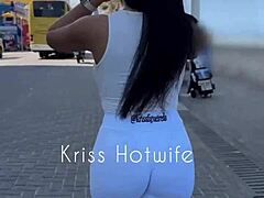 flashing my big pussy lips poolside in tight leggings!