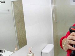 Thick Cock Stretches Massive Pussy in Intense Thrust