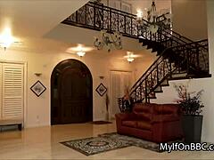 huge bbc stretches bored milf housewife deepthroat doggystyle 😈