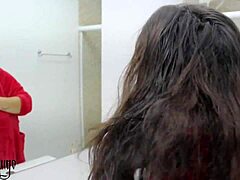 Thick Cock Stretches Massive Pussy in Intense Thrust