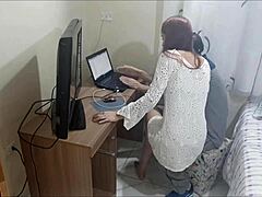 Safada housewife takes perverted maintenance man's load on ass