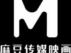 young big tits wife gets first outdoor erotic massage