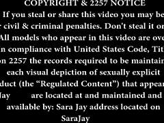 सारा जे की बड़ी चुचियां गांड चाट ली गई