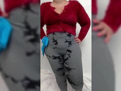 Milf Stepmom Bounces Huge Ass Yoga