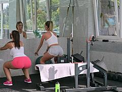 busty jennifer mendez licks rebecca volpetti in gym lesbo promo