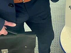 ici tu vois le teaser public qui flippe grave de l'avion j'décide d'me lancer quand même