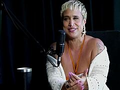 ela adora exibir nua sente falta de beijos longos n�o pega homem sem plano mas lambe buceta - just joana sheer red �🔥