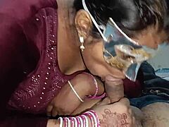 डॉगी में कसी गांड पकड़ के लंड ठोकता हूँ जोर जोर चिल्लाती