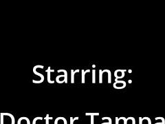 मिनी रोज की चूत गर्म क्रीमपाई से भर दी