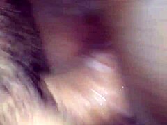 हॉर्नी डोमिनिकन बेब हर चिपचिपे फेशियल लोड की भूखी!