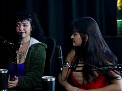 dad spots her nude vid spits on pussy she cant handle rough city sex