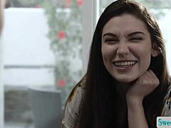 Blonde MILFs Bella Rolland Lily Lou 69 chut chaat fest 😍👅